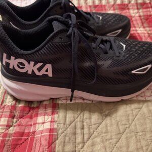 HOKA Clifton 9